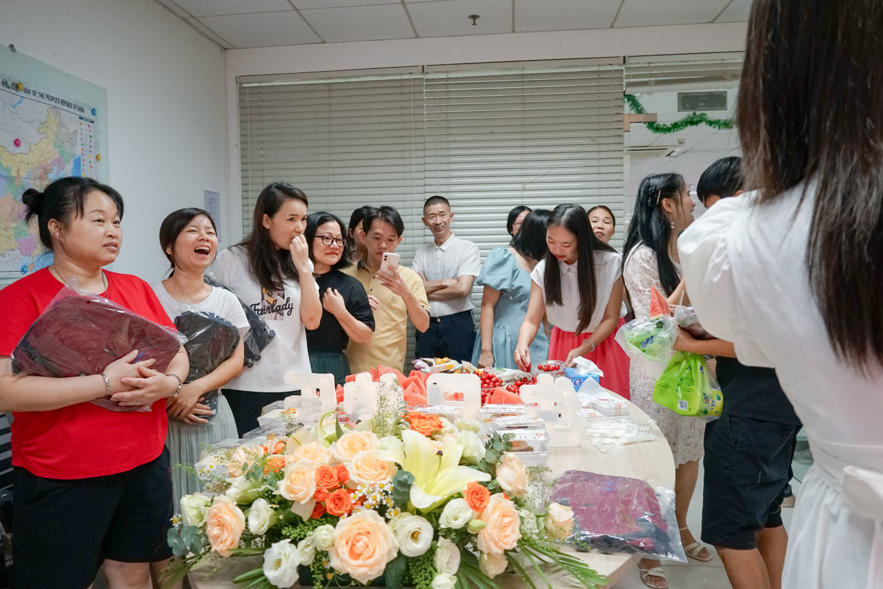 8月份员工生日会丨我们齐聚一堂，不负时光(图22)